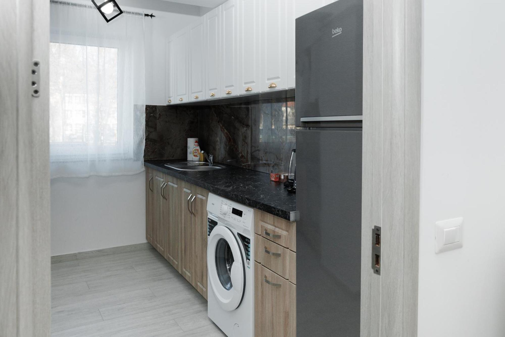 Cozy Aparthotel K Suceava Exterior photo