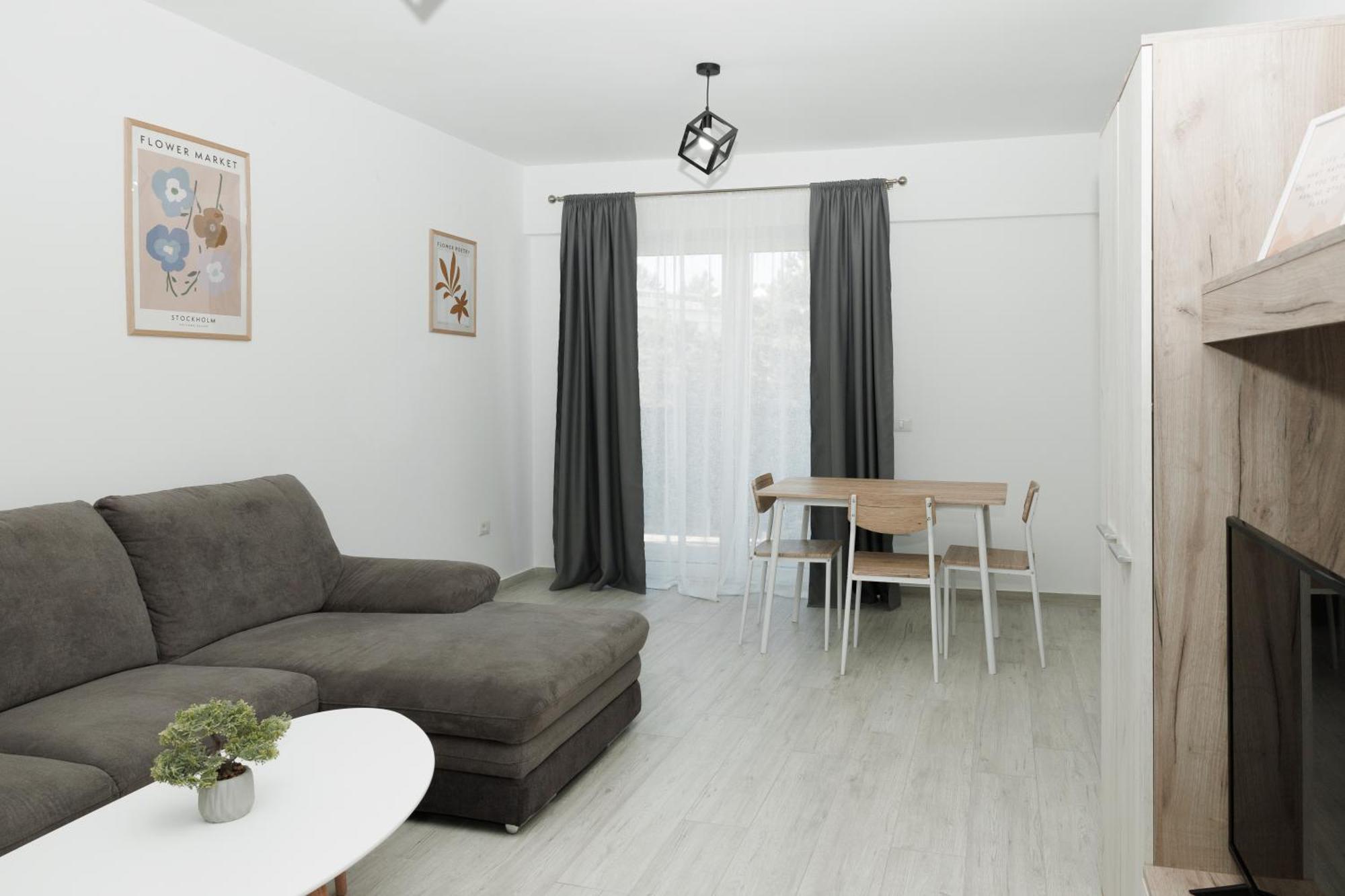 Cozy Aparthotel K Suceava Exterior photo